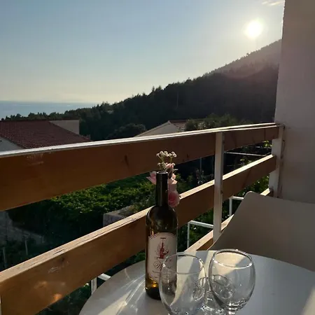 Nikola Seaview - Ivan Dolac, Hvar