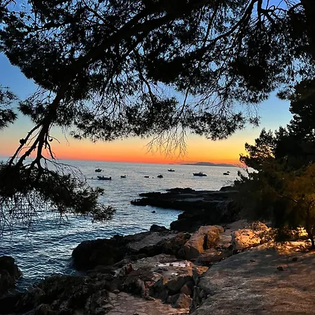 Nikola Seaview - Ivan Dolac, Hvar Ivan Dolac